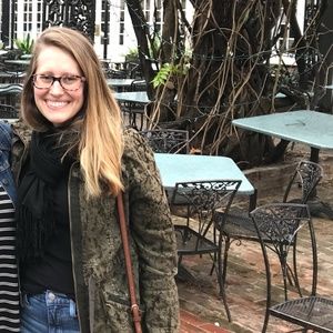 Meet your Posher, Kayla